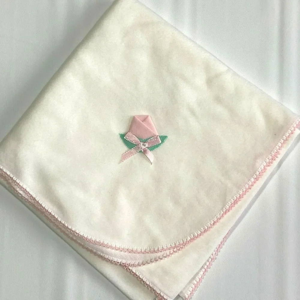 Zona Lee White Cozy Polyester Rose Bud Baby Blanket + Bib NOS USA Made 34 X 36